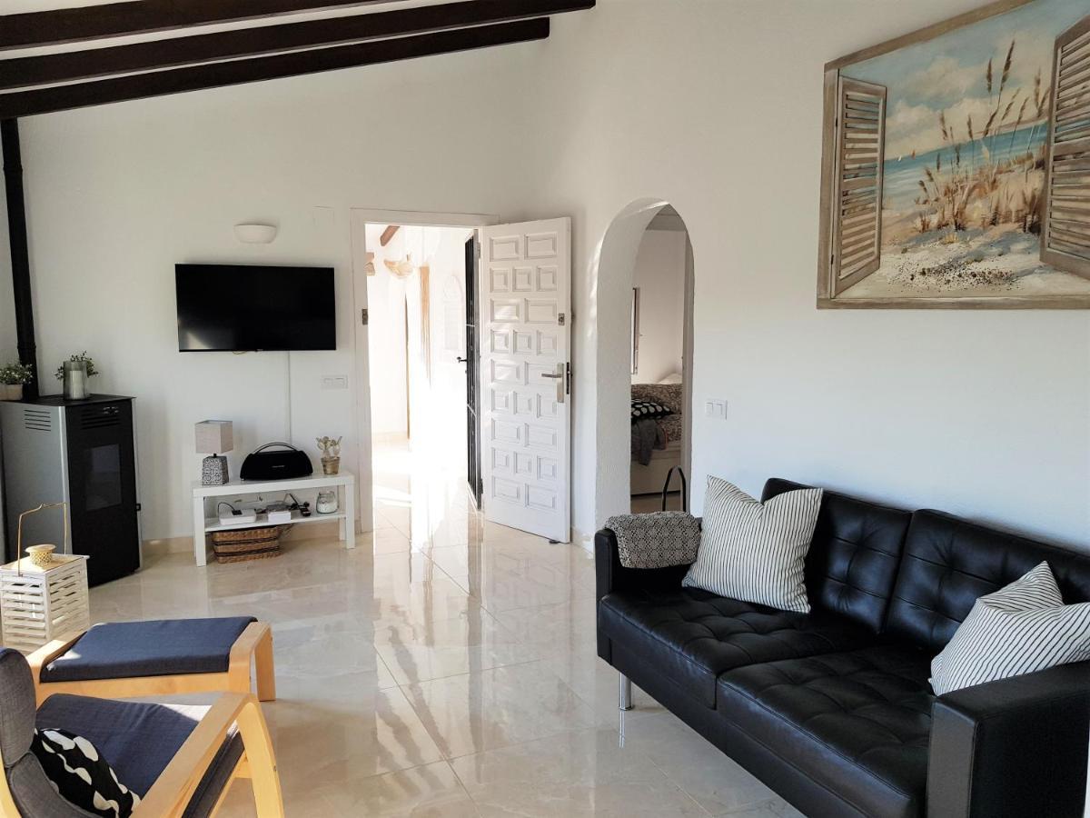 Neu Renovierte Villa Mit Privatem Pool Fusslaeufig Zum Meer 贝尼萨 外观 照片