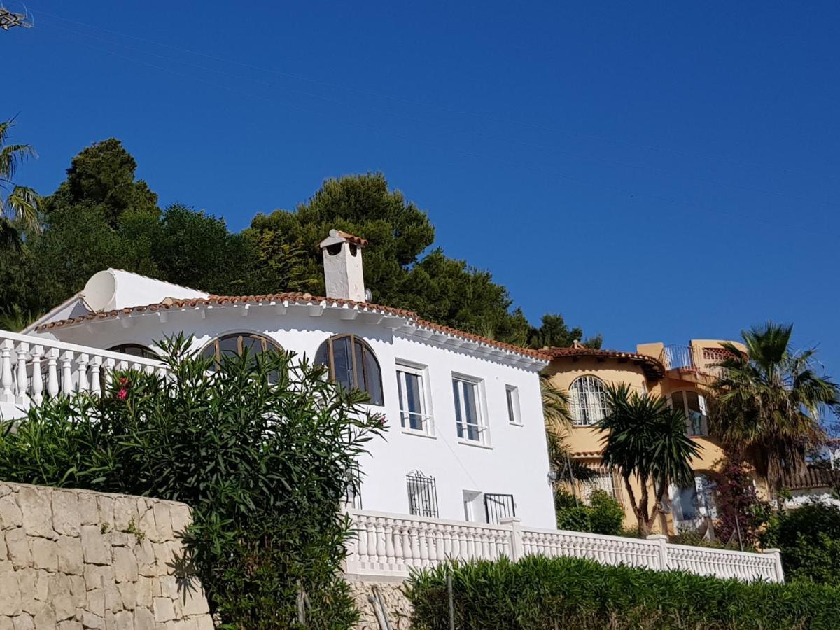 Neu Renovierte Villa Mit Privatem Pool Fusslaeufig Zum Meer 贝尼萨 外观 照片